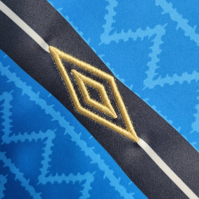 Camisa Grêmio Edição Especial 23/24 Umbro Torcedor Masculino - Azul escuro com detalhes em preto e branco