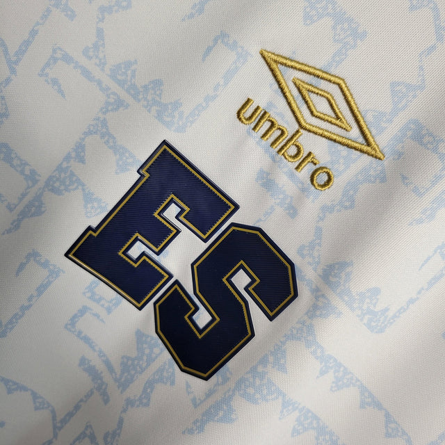 Camisa El Salvador II 23/24 - Torcedor Umbro Masculina - Branca com detalhes em azul e dourado
