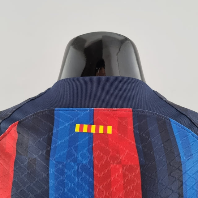 Camisa Barcelona Home 22/23 Jogador Nike Masculina - Azul Marinho, Azul Royal e Vermelho