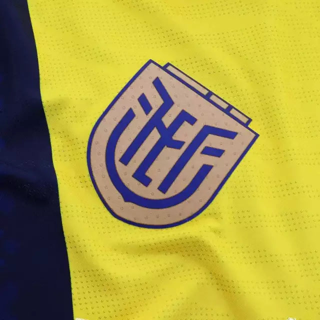 Camisa Equador I 24/25 Copa América - Torcedor Marathon Masculina - Amarela com detalhes em preto