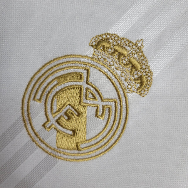 Camisa Retrô Real Madrid Treino 2019/2020 manga longa - Adidas Masculina - Branca com detalhes em azul e dourado