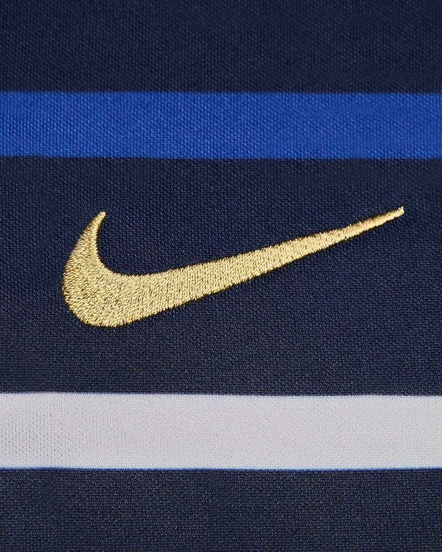 Camisa Seleção França Pré-jogo I 24/25 - Torcedor Nike Masculina - Azul com detalhes coloridos