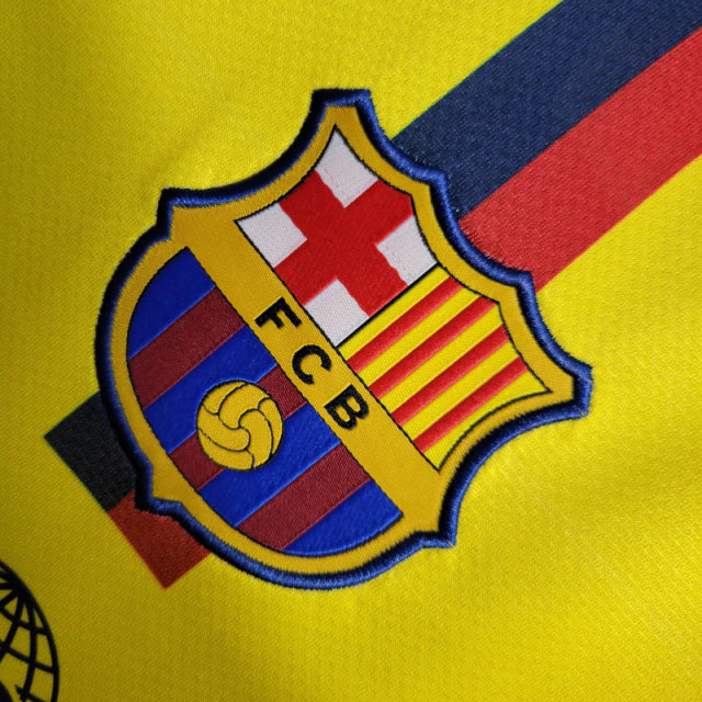 Camisa Retrô Barcelona II 08/09 manga longa - Masculina Nike - Amarela com detalhes em azul e vermelho