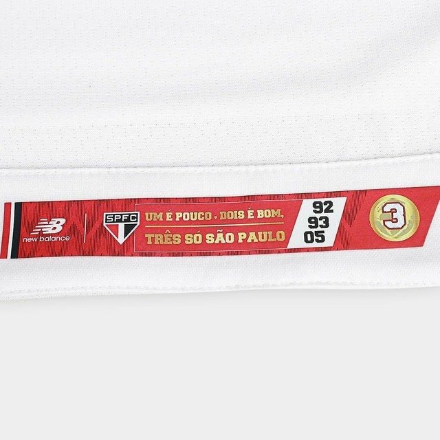 Camisa São Paulo I 25/26 - Torcedor New Balance Masculina - Branca com detalhes em vermelho e preto