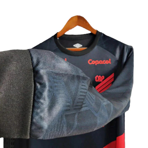 Camisa Athletico Paranaense II 23/24 manga longa - Torcedor Umbro Masculina - Preta com detalhes em vermelho