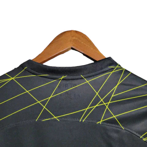 Camisa Paris Saint-Germain IV 23/24 manga longa - Torcedor Nike Masculina - Preta com detalhes em amarelo