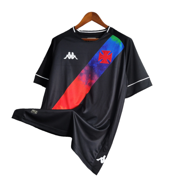 Camisa Vasco da Gama II Edição Especial LGBTQIAPN+ 21/22 Kappa Torcedor Masculina - Preta com detalhes na faixa nas cores de um Arco-íris