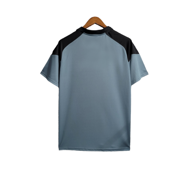 Camisa Grêmio Treino 23/24 - Torcedor Umbro Masculina - Cinza com detalhes em preto