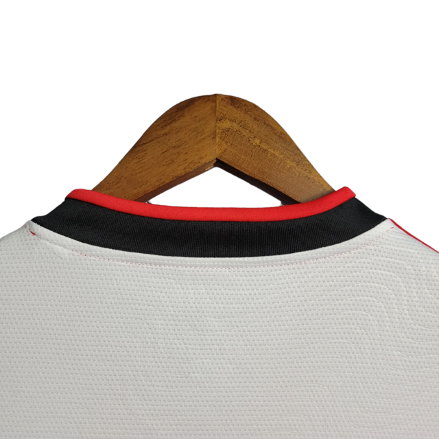 Camisa Flamengo II 22/23 Torcedor Masculina -Branca com detalhes preto e vermelho
