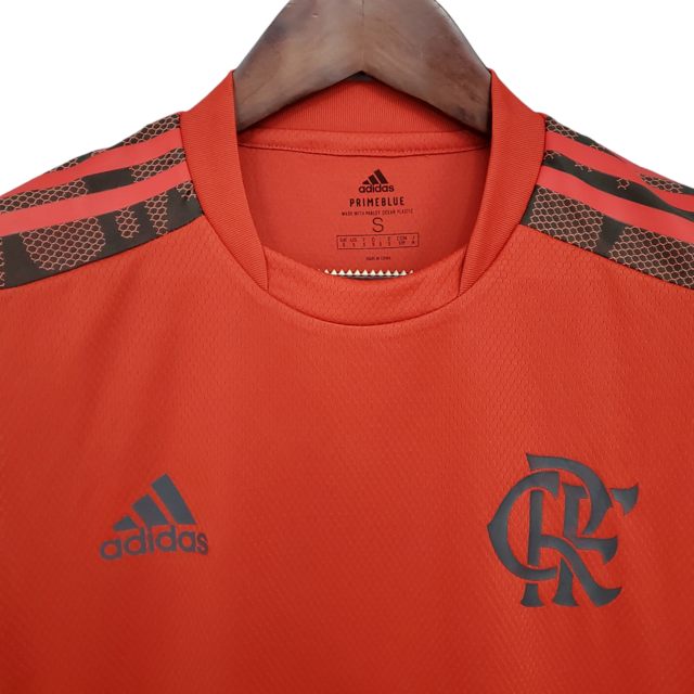 Camisa Regata Flamengo Treino 21/22 Torcedor Masculina - Vermelha com detalhes em preto e branco