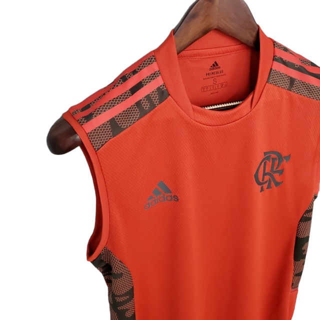Camisa Regata Flamengo Treino 21/22 Torcedor Masculina - Vermelha com detalhes em preto e branco