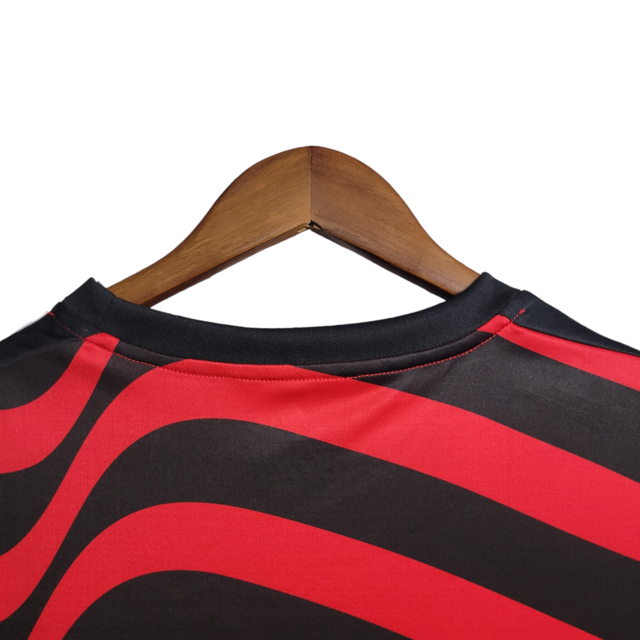 Camisa Flamengo III 22/23 Adidas Feminina - Vermelha com detalhes em preto
