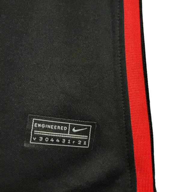 Camisa Frankfurt I 21/22 - Torcedor Nike Masculina - Preta com detalhes em vermelho e branco