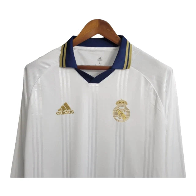 Camisa Retrô Real Madrid Treino 2019/2020 manga longa - Adidas Masculina - Branca com detalhes em azul e dourado