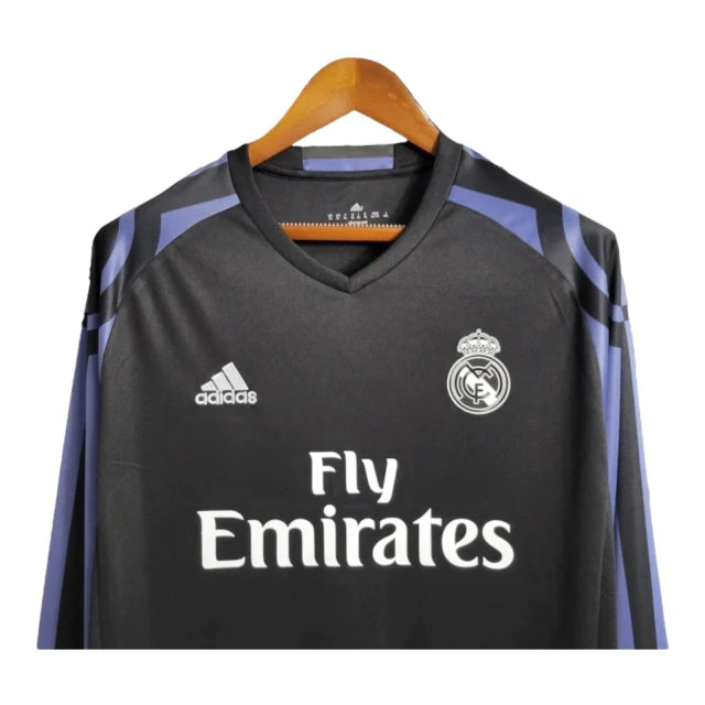 Camisa Retrô Real Madrid II 2016/2017 manga longa - Adidas Masculina - Preta com detalhes em roxo