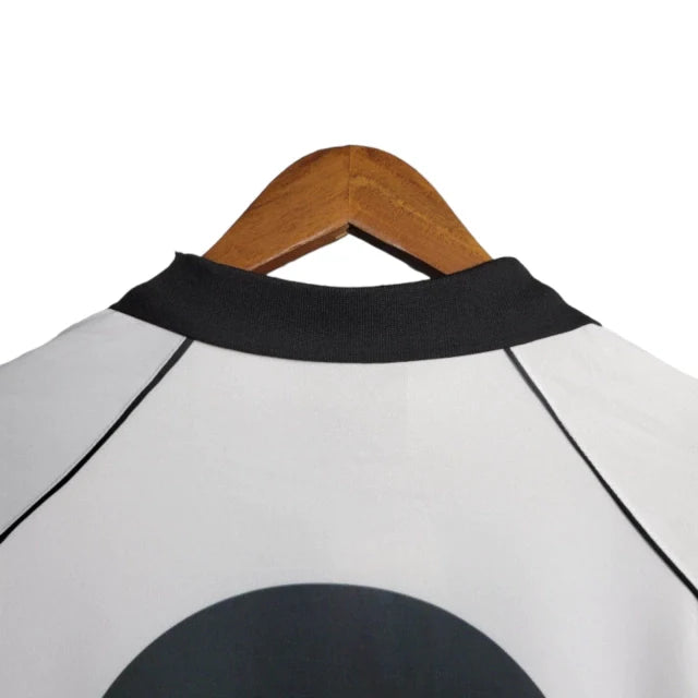Camisa Retrô Juventus I 1997/1998 manga longa - Masculina Kappa - Preta e branca