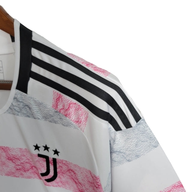 Camisa Juventus II 23/24 - Torcedor Adidas Masculina - Branca e rosa