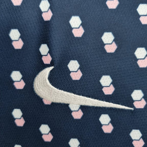 Camisa Seleção da França Treino 22/23 - Torcedor Nike Masculina - Azul com detalhes em branco e rosa