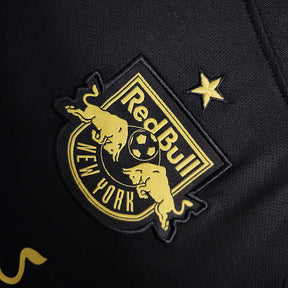 Camisa Red Bull New York Edição Especial 23/24 - Torcedor Nike Masculina - Preta com detalhes em dourado