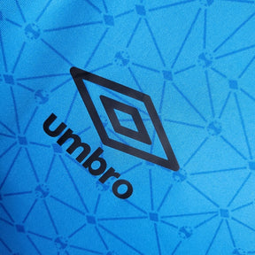 Camisa Grêmio Treino 22/23 - Torcedor Umbro Masculina - Azul com detalhes em preto