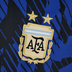 Camisa Seleção da Argentina Edição Especial 22/23 - Torcedor Adidas Masculina - Azul com detalhes em preto