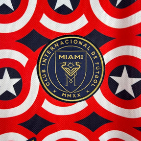 Camisa Inter Miami Edição Especial Marvel 23/24 - Torcedor Adidas Masculina - Azul com detalhes em vermelho e branco