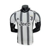 Camisa Juventus I 22/23 - Jogador Adidas Masculina - Branco com detalhes em preto