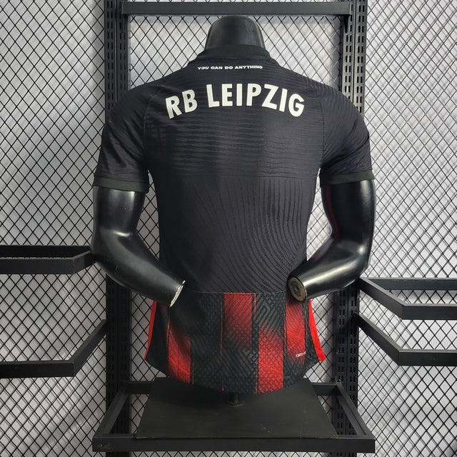 Camisa Red Bull Leipzig III 22/23 - Jogador Nike Masculina - Preta com detalhes em vermelho e amarelo