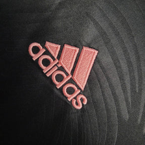 Camisa Inter Miami II 23/24 manga longa - Torcedor Adidas Masculina - Preta com detalhes em rosa