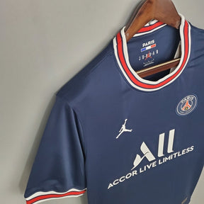 Camisa Paris Saint-Germain I 21/22 - Torcedor Nike Masculina - Azul com detalhes em vermelho e branco