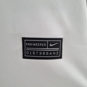 Camisa Paris Saint-Germain III 22/23 - Torcedor Nike Feminina - Branca