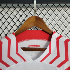 Camisa Red Bull Leipzig I 23/24 - Torcedor Nike Masculina - Branca com detalhes em vermelho
