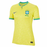 Camisa Seleção Brasileira I 2022 - Torcedor Nike Feminina - Amarela com detalhes em verde