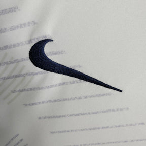 Camisa Tottenham I 23/24 manga longa - Torcedor Nike Masculina - Branca com detalhes em azul