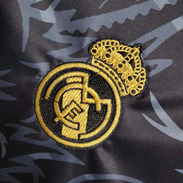 Camisa Real Madrid Edição Especial Dragão 23/24 - Torcedor Adidas Masculina - Azul com detalhes em branco