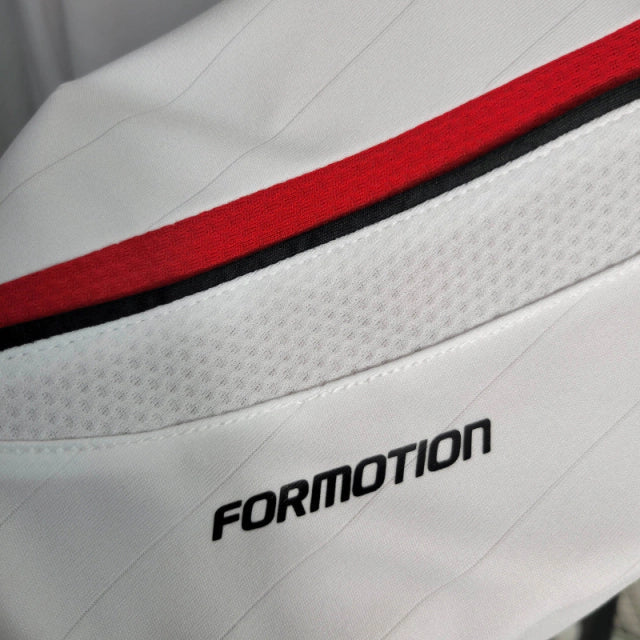 Camisa Retrô AC Milan 2006/2007 manga longa - Masculina Adidas - Branca com detalhes em preto e vermelho