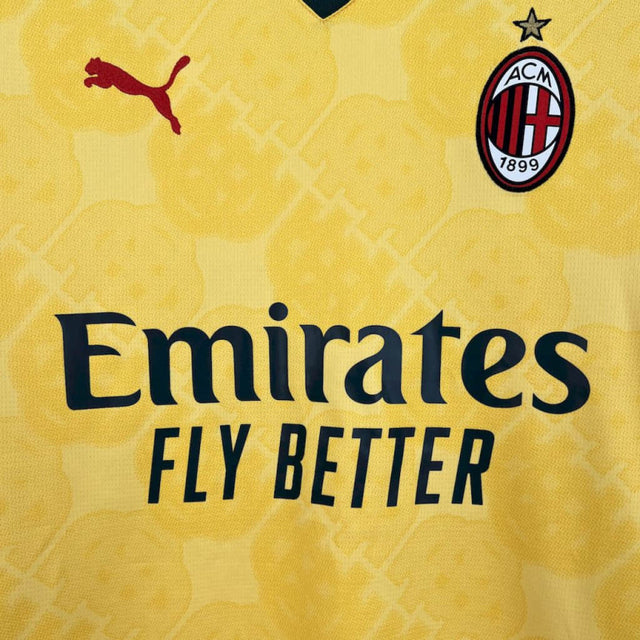 Camisa AC Milan III 25/26 - Torcedor Puma Masculina - Amarela com detalhes em verde