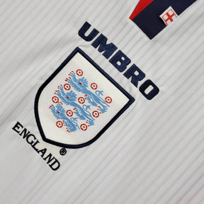 Camisa Retrô Seleção da Inglaterra I 1998 manga longa - Masculina Umbro - Branca com detalhes em azul e vermelho
