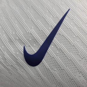Camisa Seleção da Inglaterra I 24/25 manga longa - Jogador Nike Masculina - Branca com detalhes em azul