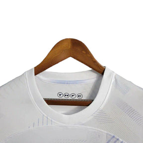 Camisa Tottenham I 23/24 manga longa - Torcedor Nike Masculina - Branca com detalhes em azul