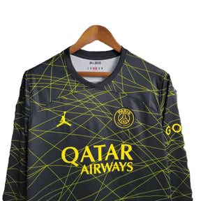 Camisa Paris Saint-Germain IV 23/24 manga longa - Torcedor Nike Masculina - Preta com detalhes em amarelo