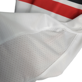 Camisa Santa Cruz II 23/24 - Torcedor Volt Feminina - Branca com detalhes em preto vermelho