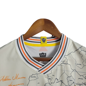 Camisa Atlético Mineiro Edição Especial 21/22 - Torcedor Le Coq Sportif Masculina - Amarela com detalhes em preto