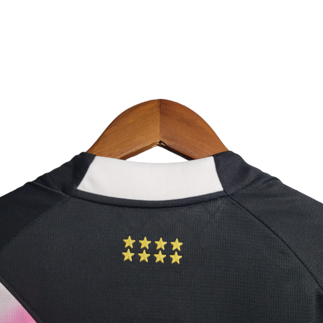 Camisa Vasco da Gama II Edição especial LGBTQIAPN+ 23/24 - Torcedor Kappa Feminina - Preta com detalhes na faixa nas cores de um Arco-íris