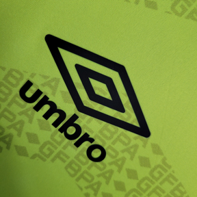 Camisa Grêmio Treino 22/23 Torcedor Umbro Masculina - Verde Com preto e azul