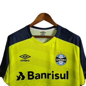 Camisa Grêmio Treino 22/23 Torcedor Umbro Masculina - Verde Com preto e azul