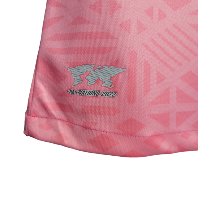 Camisa Grêmio Edição especial 22/23 - Torcedor Umbro Feminina - Rosa com detalhes em azul e preto