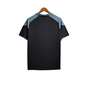 Camisa Grêmio Treino 23/24 - Torcedor Umbro Masculina - Preta com detalhes em cinza