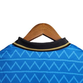 Camisa Grêmio Edição Especial 23/24 Umbro Torcedor Masculino - Azul escuro com detalhes em preto e branco