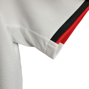 Camisa Flamengo II 22/23 Torcedor Masculina -Branca com detalhes preto e vermelho